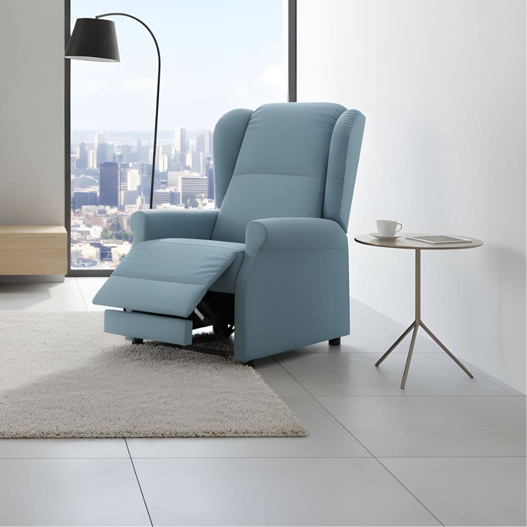 Design moderno con poggiapiedi integrato